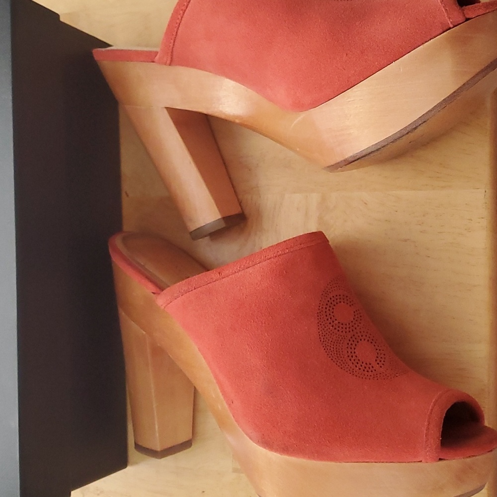 COACH Platform Shoes - Picture 4 of 6